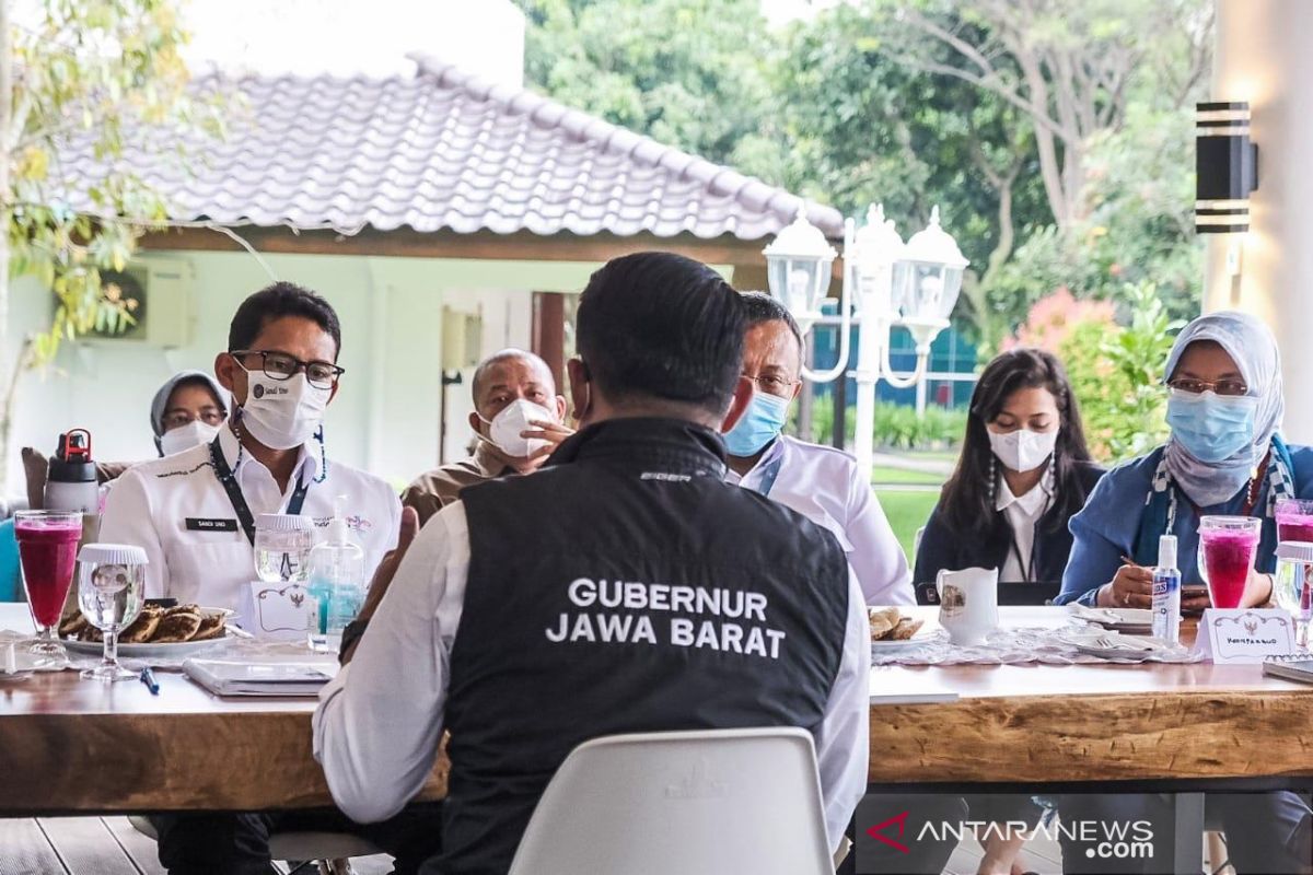 Sandiaga bertemu Ridwan Kamil bahas KEK Lido