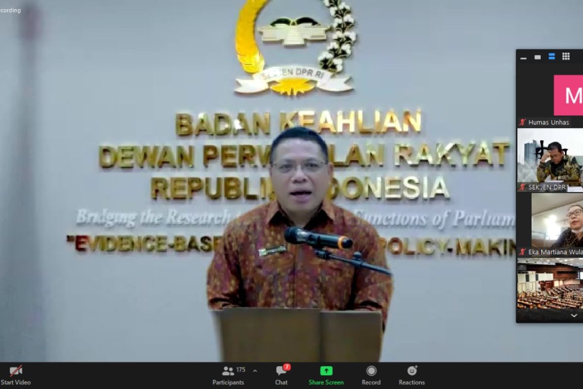 Kolaborasi Dengan Perguruan Tinggi Membuat DPR Lebih Berkualitas ...