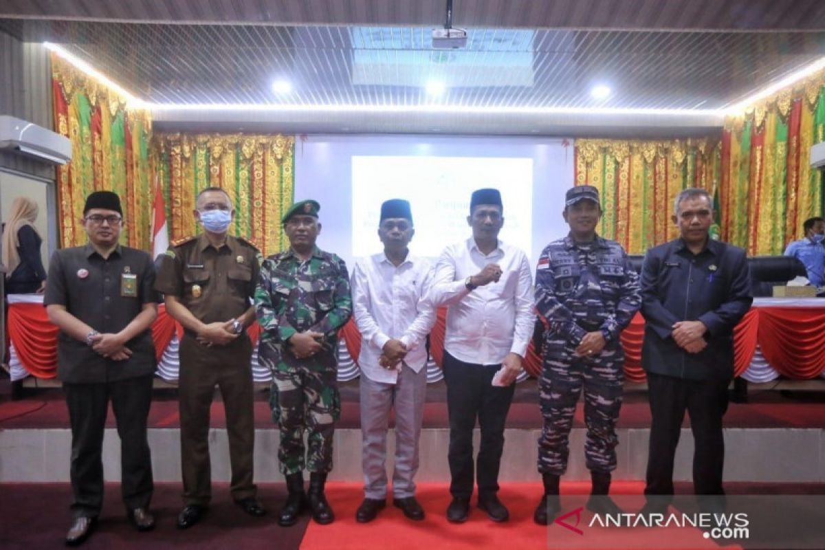 Adil - Asmar sah jadi Bupati dan Wabup Meranti 2021-2026, Ketua DPRD : Hilangkan segala perbedaan