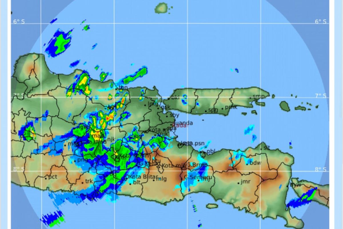 Hari ini, Jatim berpotensi hujan lebat disertai kilat dan angin kencang