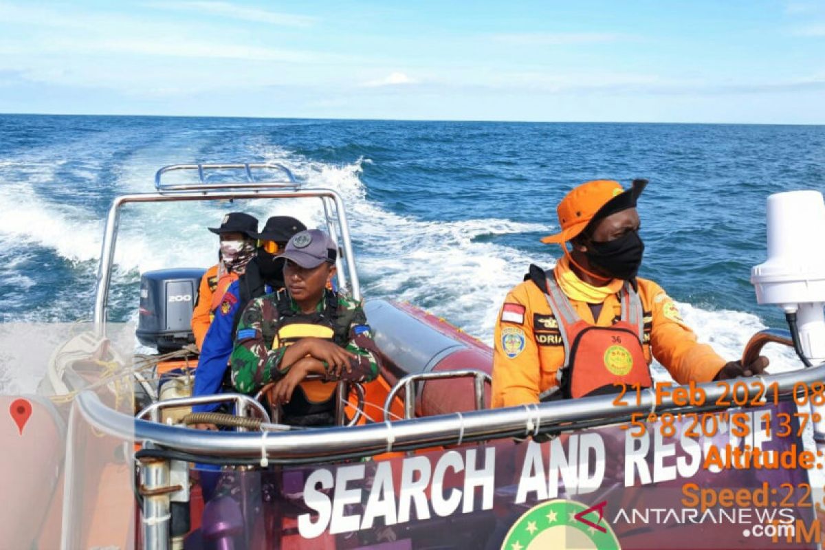 SAR team continues tracing missing crew off Yapero Isle, Papua