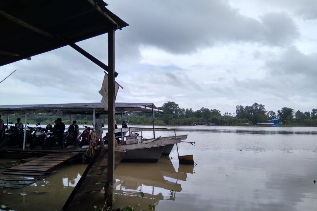 BMKG: 17 daerah di Sulawesi Selatan siaga banjir akibat hujan lebat