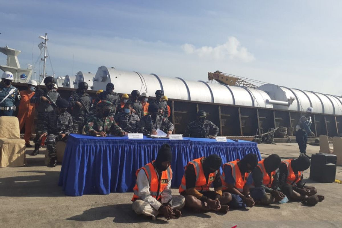 Pencurian Tongkang Linau 133 di Selat Singapura tanpa kekerasan