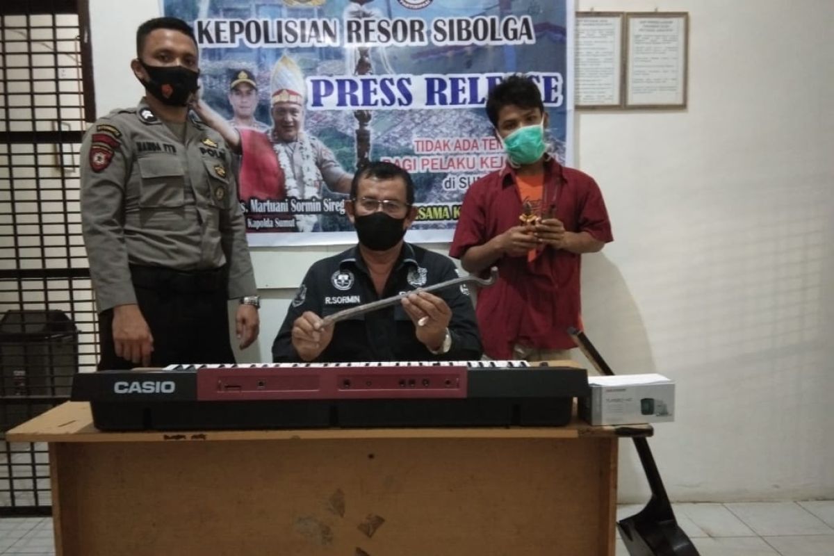 Pria ini gasak alat musik dari ruang ASN