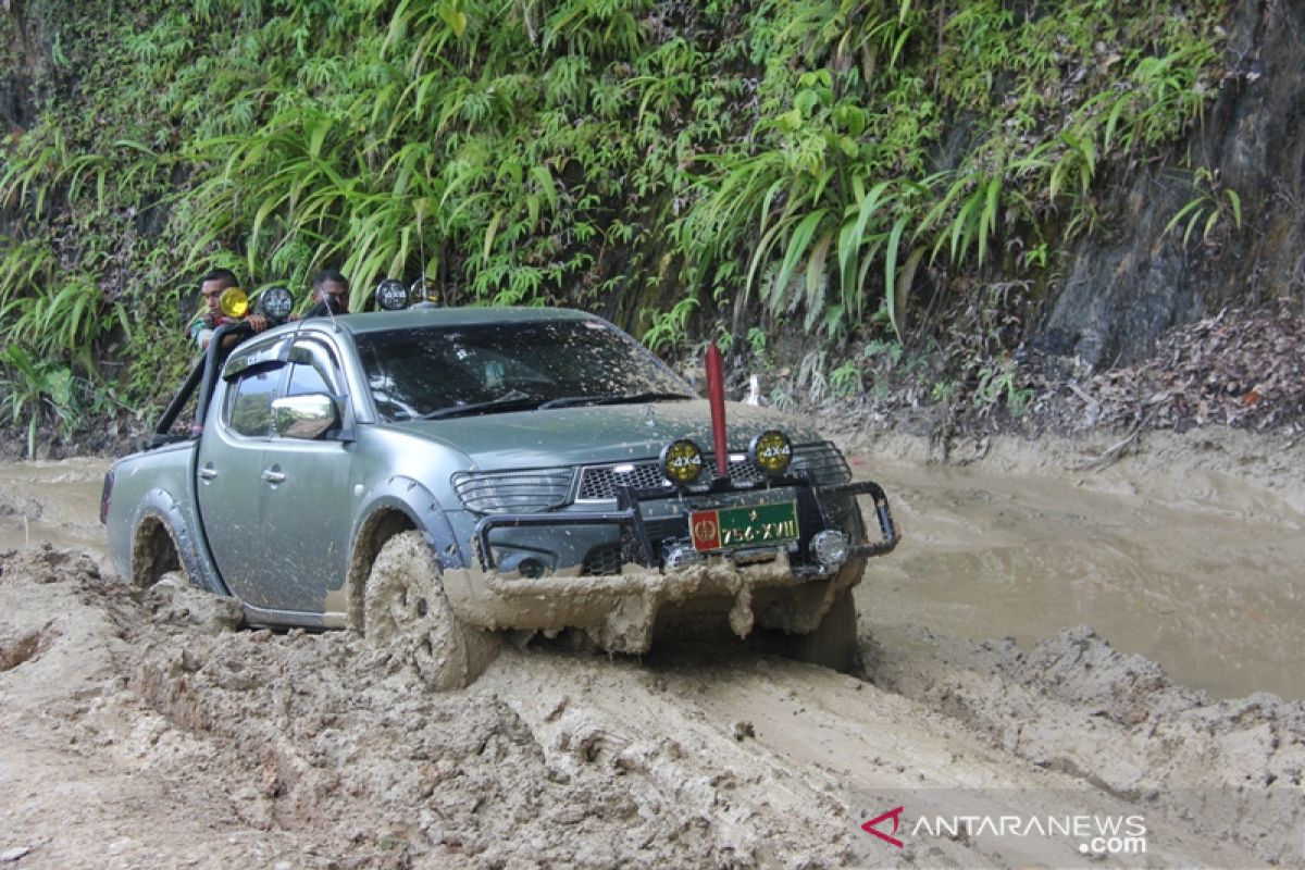 TNI optimalkan pengawasan pos di jalan trans Papua