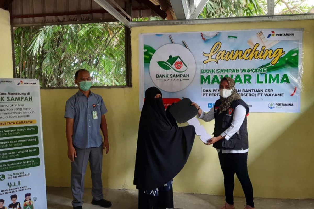 Pertamina MOR VIII bantu pengembangan bank sampah Wayame Ambon