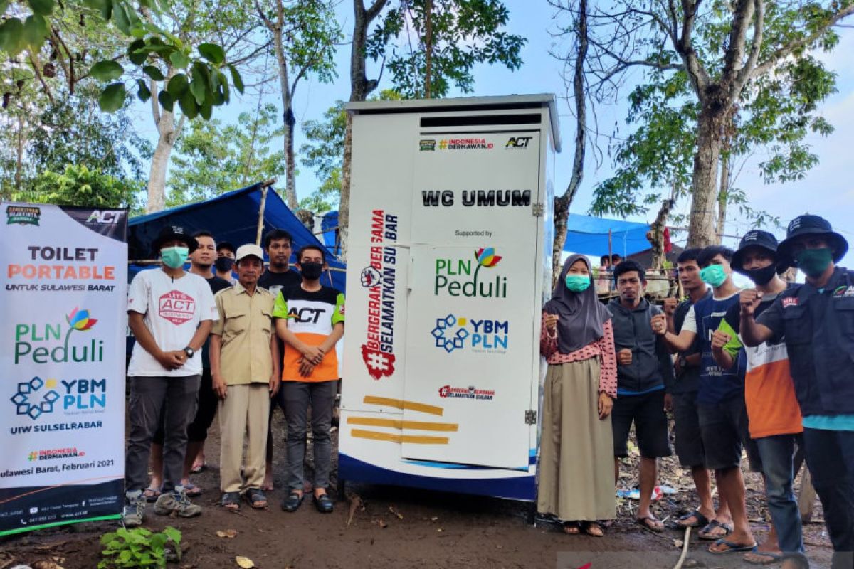 PLN salurkan 10 toilet portable untuk pengungsi Sulbar