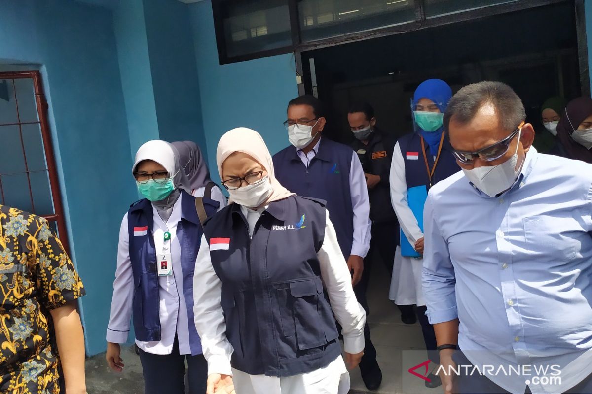 Kepala BPOM tinjau kesiapan vaksinasi COVID-19 tahap kedua di Jatim