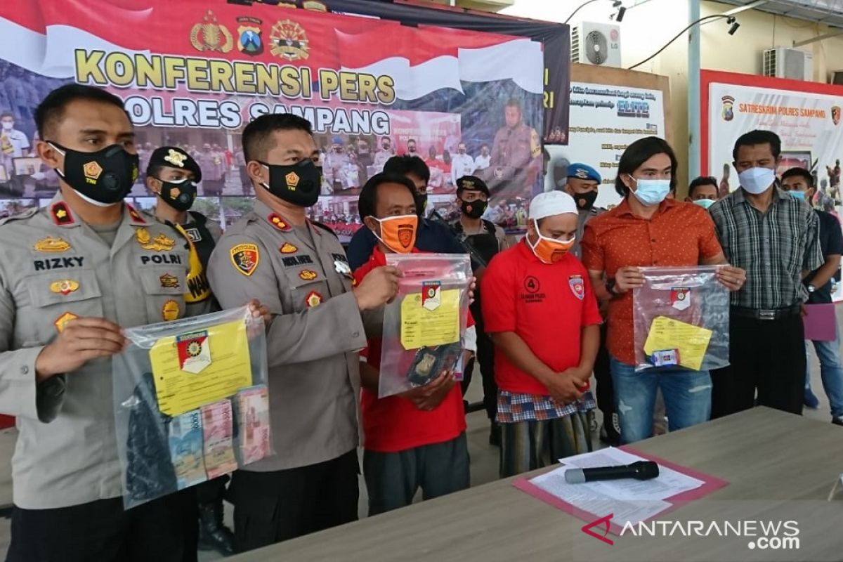 Polres Sampang tangkap oknum pegiat LSM lakukan pemerasan pokmas