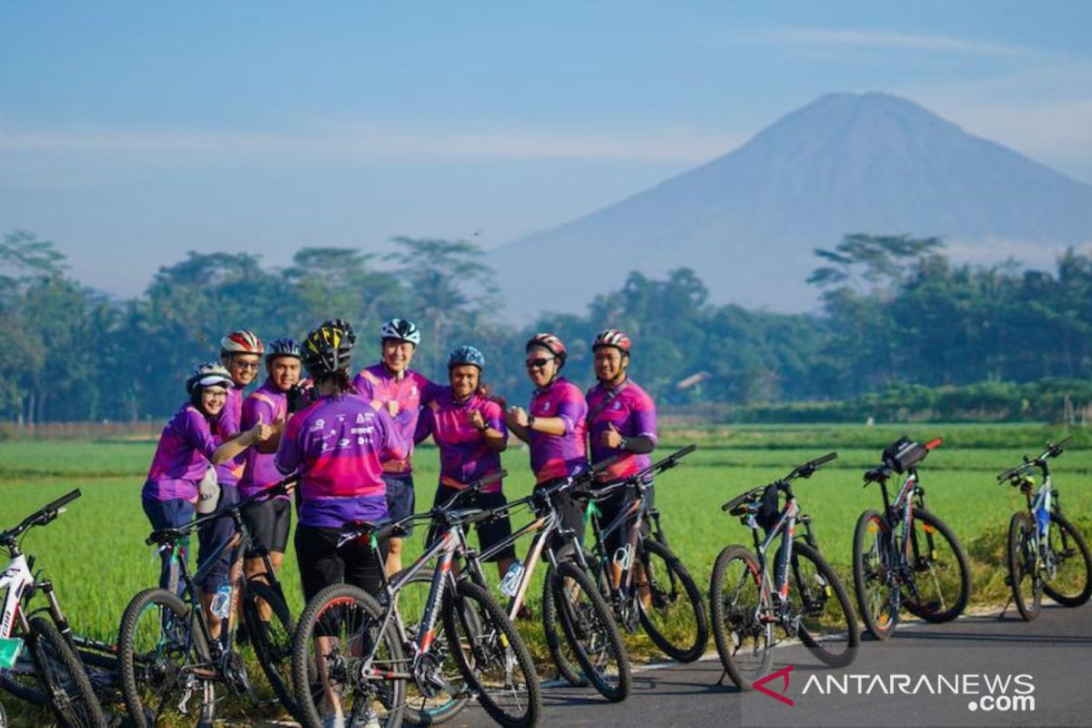 Tiket.com ajak gowes ke Borobudur