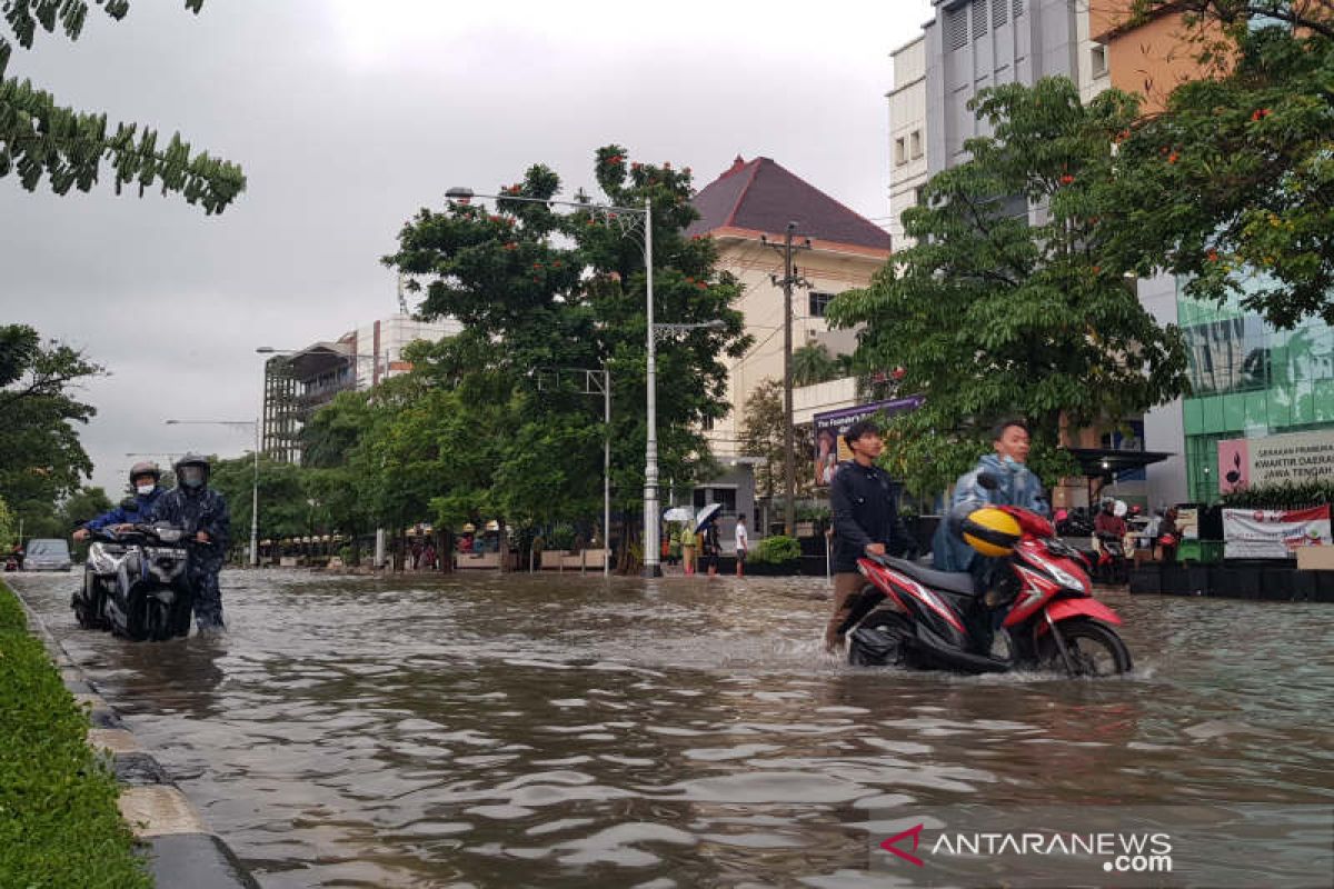 Cuaca ekstrem masih berpotensi landa Jateng 2 hari ke depan