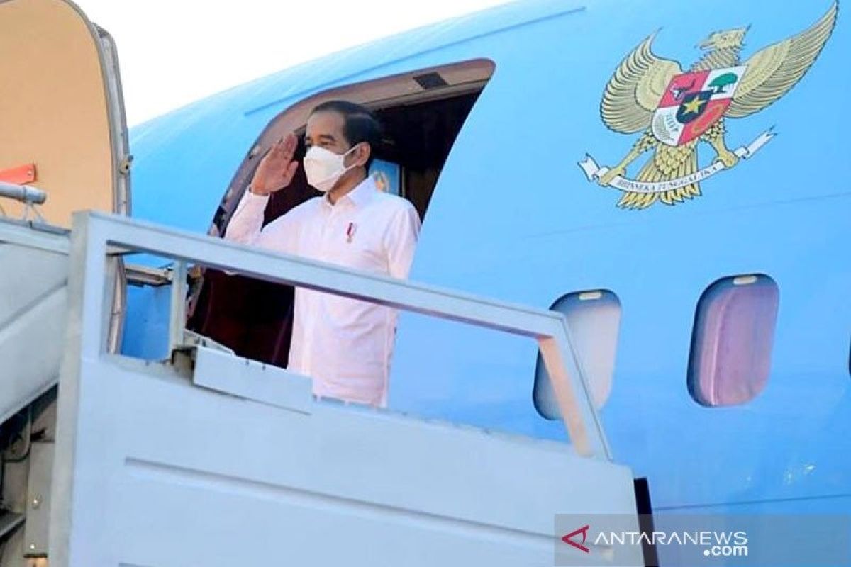 Presiden Joko Widodo tinjau lumbung pangan dan Bendungan Napun Gete di NTT