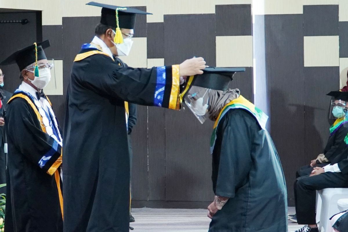 ULM gapai wisuda ke-100 menandai bangkit dari pandemi