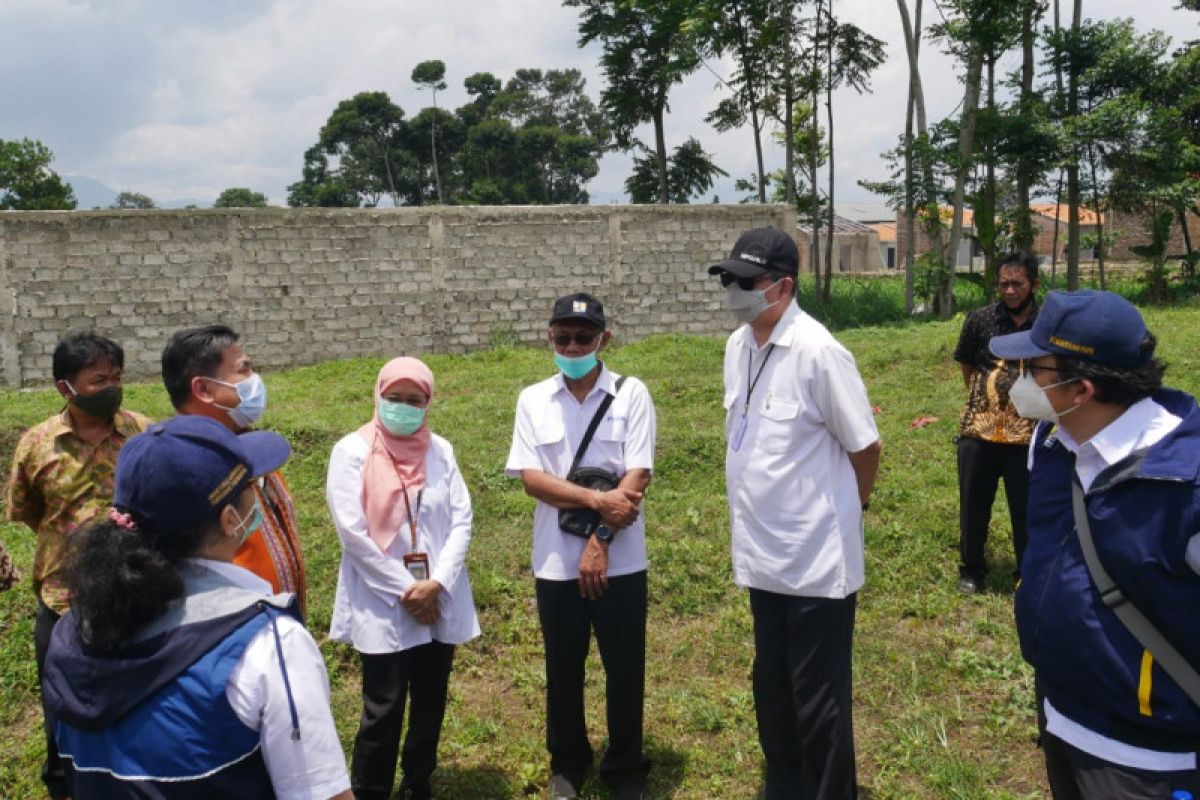 Kementerian PUPR tinjau lokasi relokasi korban longsor Sumedang