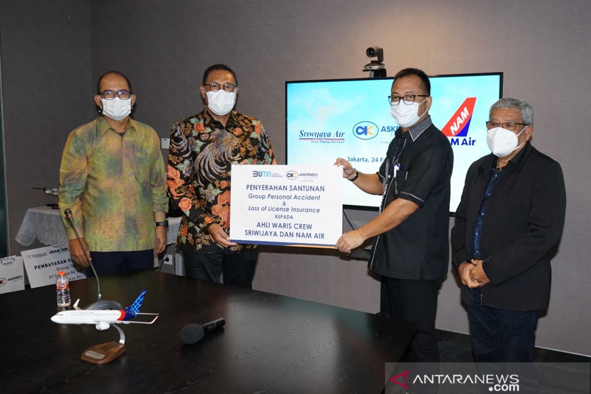 Askrindo serahkan santunan kepada kru Sriwijaya Air dan Nam Air