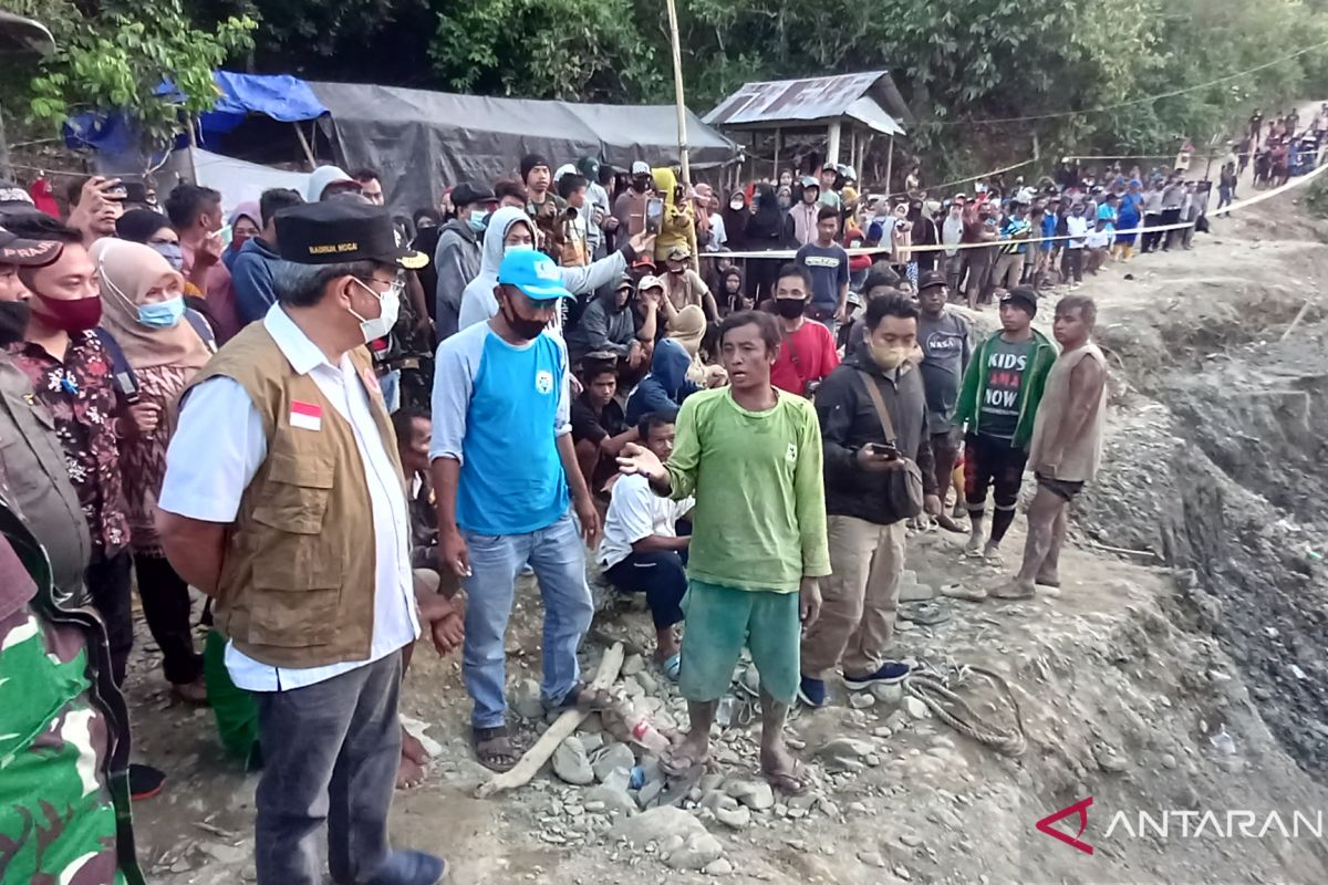 6 orang meninggal dunia akibat longsor, Pemkab hentikan aktivitas tambang Buranga