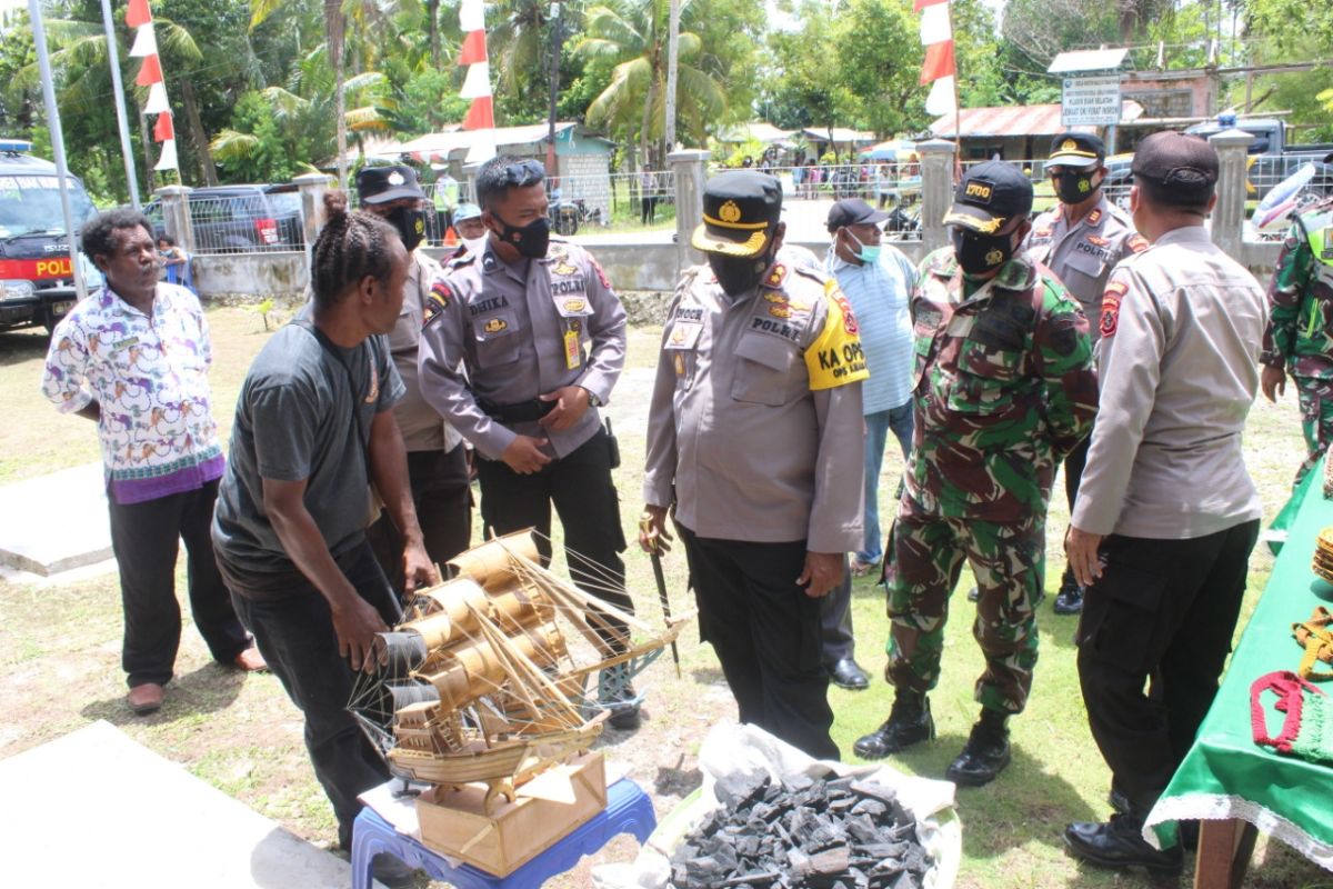 Kampung Insrom Biak Numfor operasikan posko PPKM skala mikro