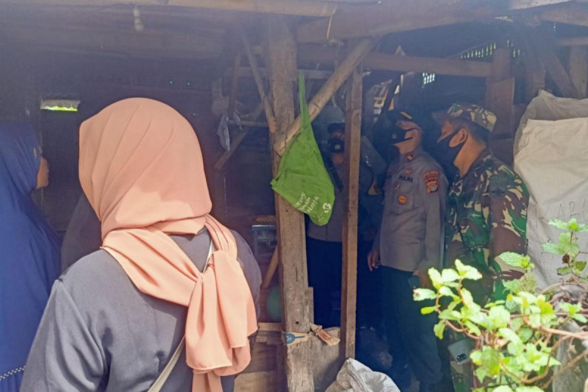 Sempat ditawari ngopi oleh warga, pria 31 tahun di Lombok Timur gantung diri di dapur tetangganya
