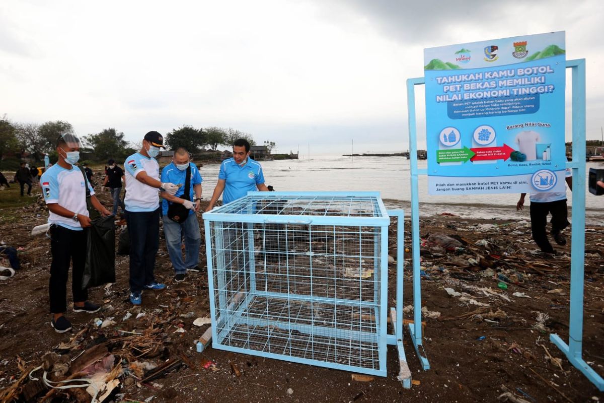 Le Minerale gandeng asosiasi daur ulang dan pemulung tangani limbah PET