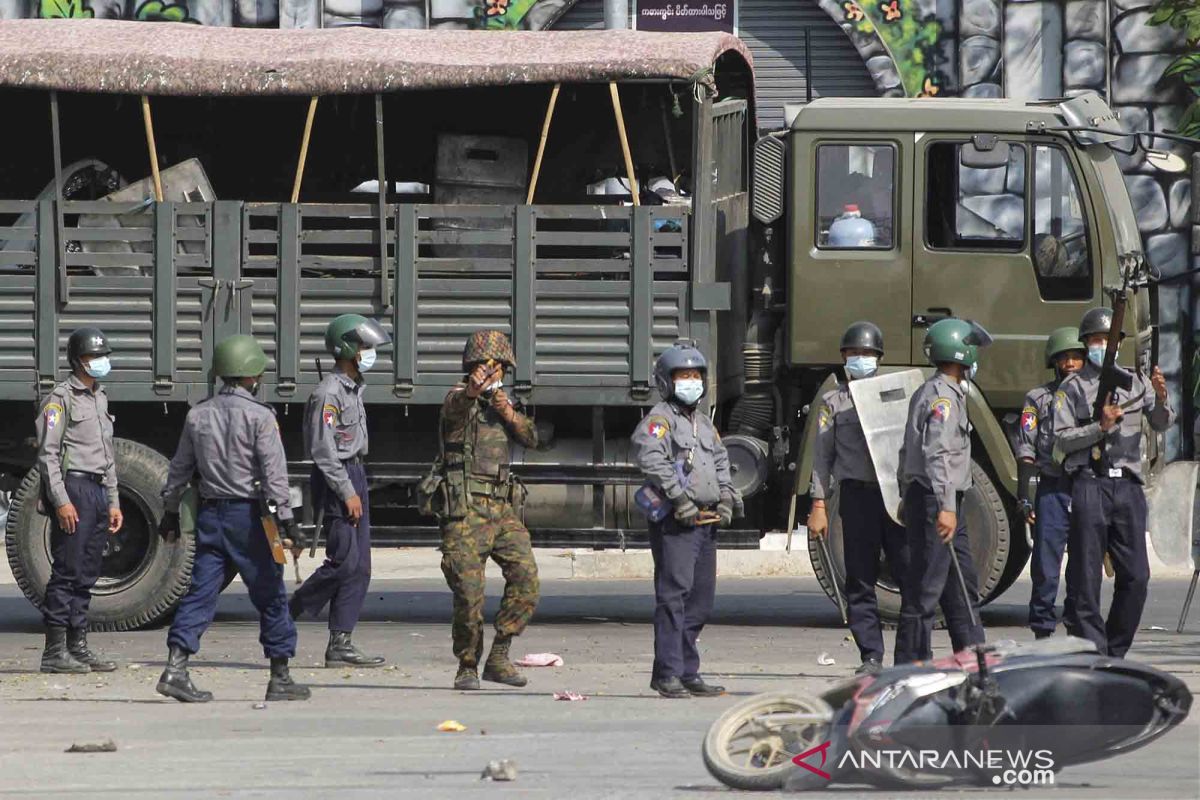 PBB khawatirkan militer Myanmar siapkan serangan terhadap lawannya