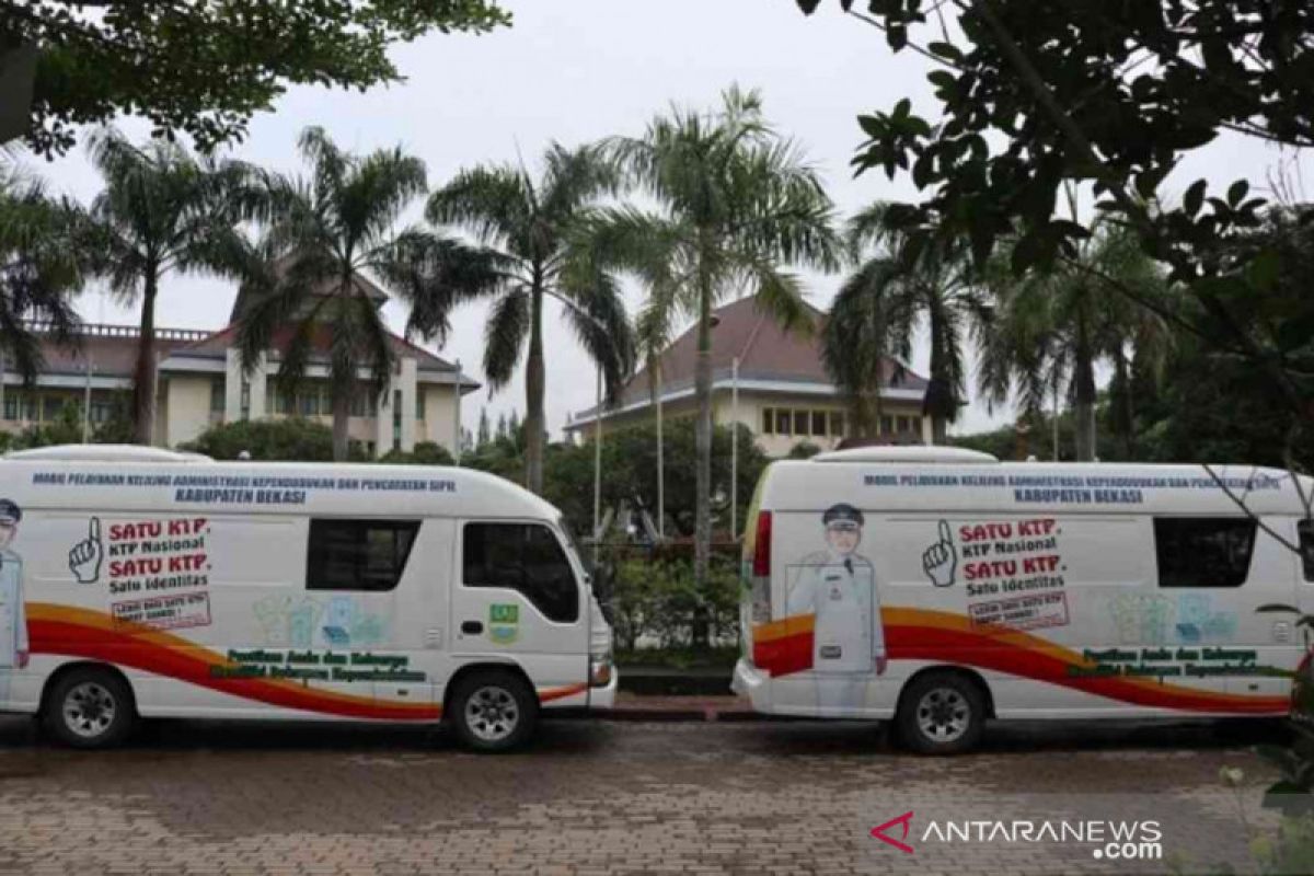 Bekasi kerahkan mobil keliling ganti dokumen rusak akibat banjir