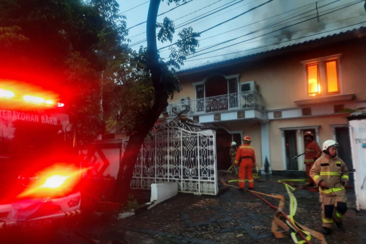 Rumah mantan Kapolda Metro Jaya Irjen Firman Gani di Jaksel terbakar