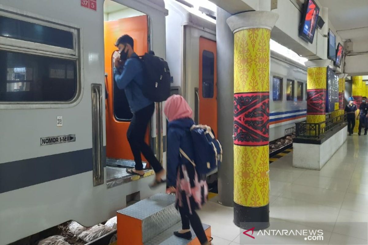 Tren penumpang masih rendah, KAI Sumut operasikan 22 perjalanan