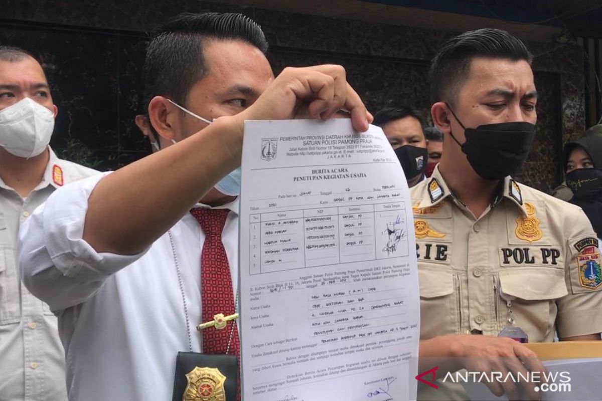 Satpol PP tutup permanen Kafe di daerah ini