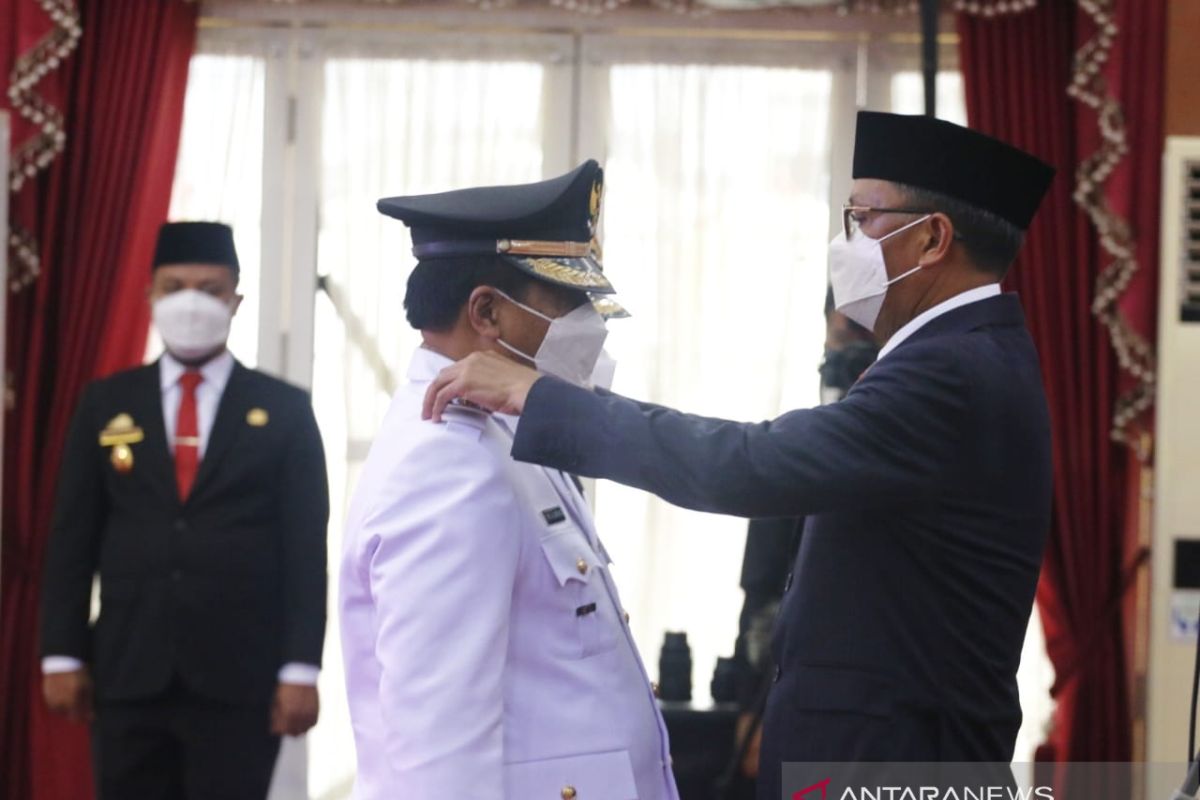 Gubernur Sulawesi Selatan resmi lantik 11 kepala daerah