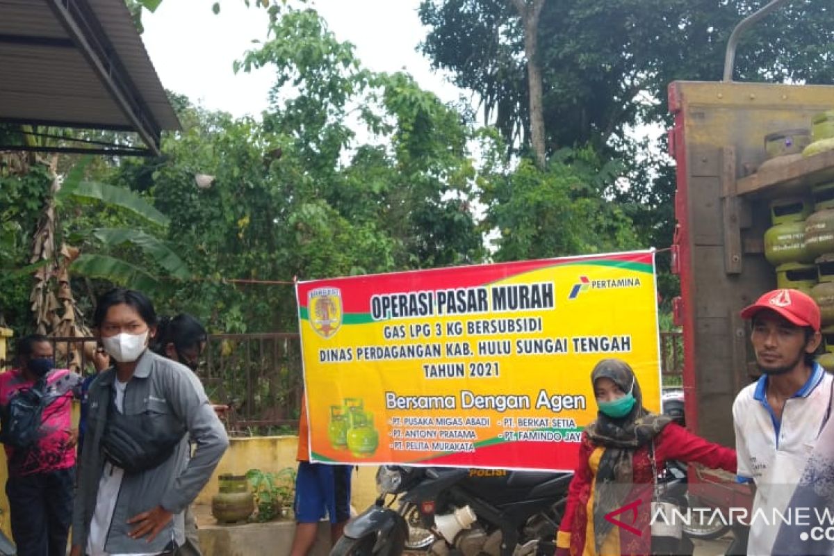 Warga HST Kalsel sambut gembira pasar murah gas elpiji