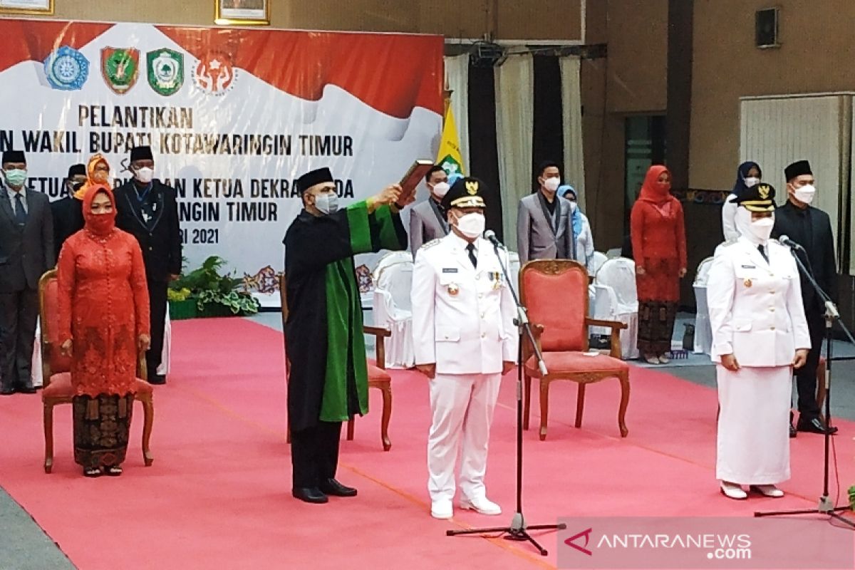 Ini pesan gubernur saat melantik Halikinnor-Irawati