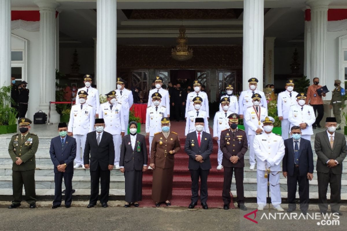 Sebanyak tujuh bupati dan wakil bupati terpilih di Bengkulu dilantik