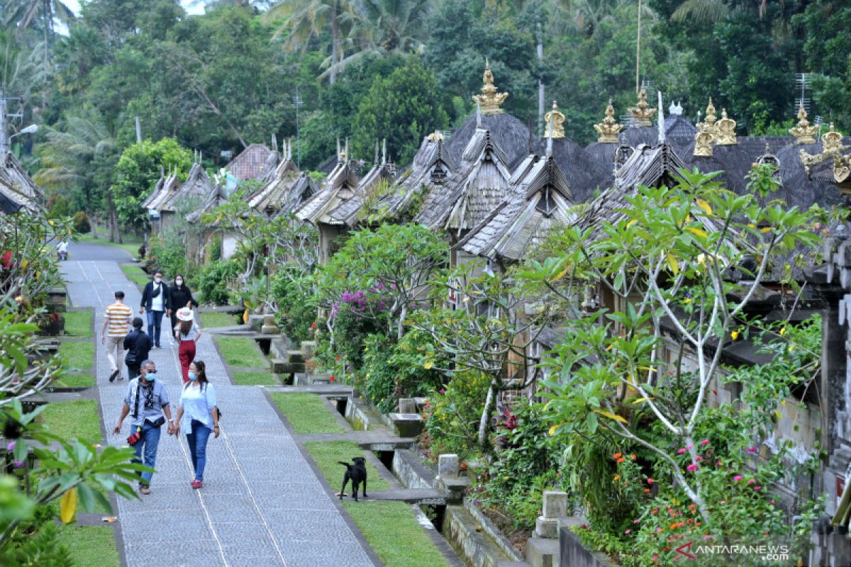 Indef: matangkan rencana buka pariwisata Bali