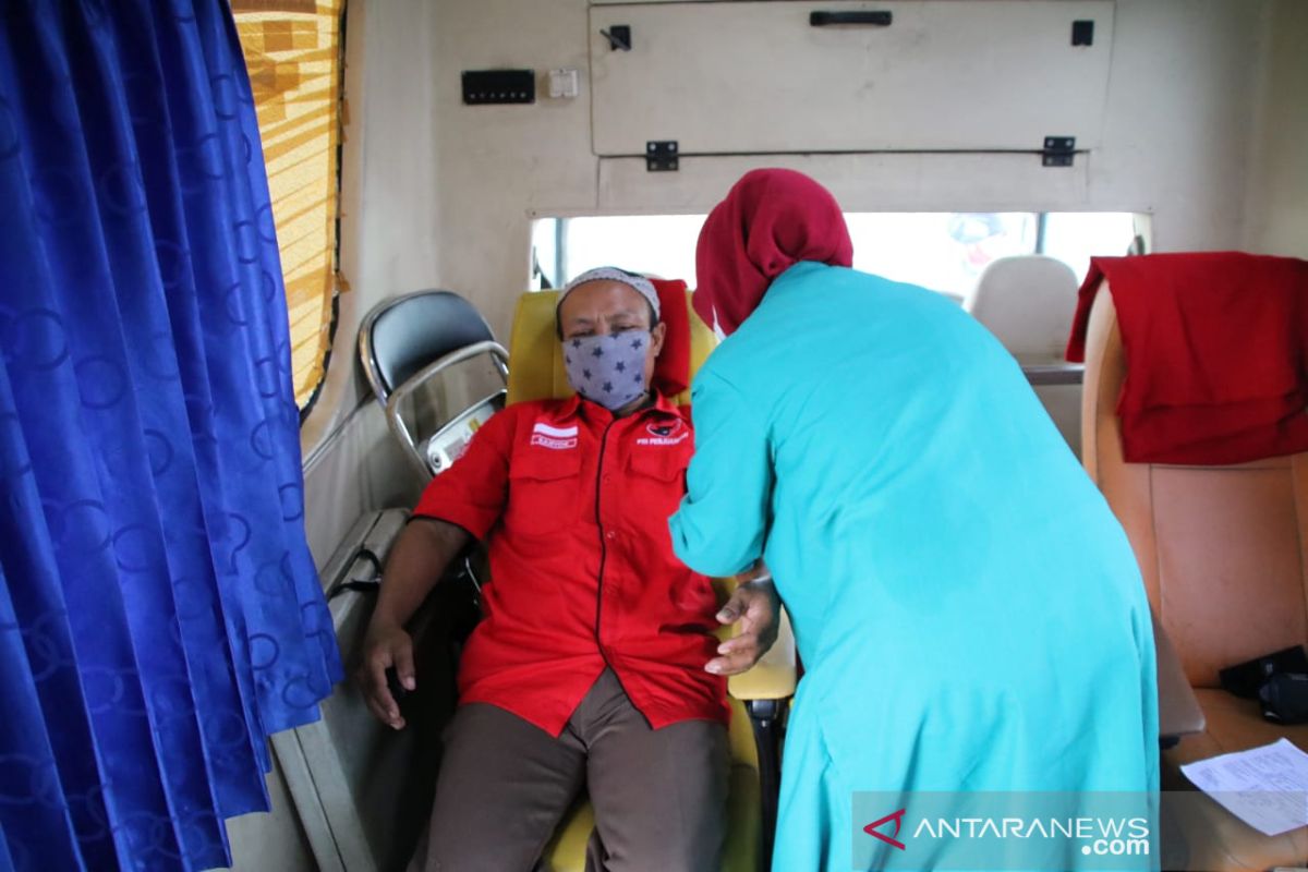 Bantu kebutuhan stok di PMI, PDI-P Kota Tangerang gelar donor darah