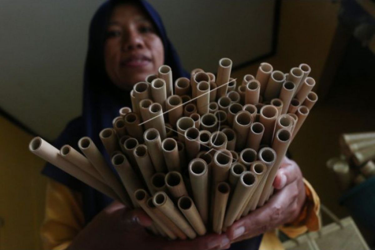 Perjuangan perempuan perajin bambu meraup pasar ekspor di saat pandemi