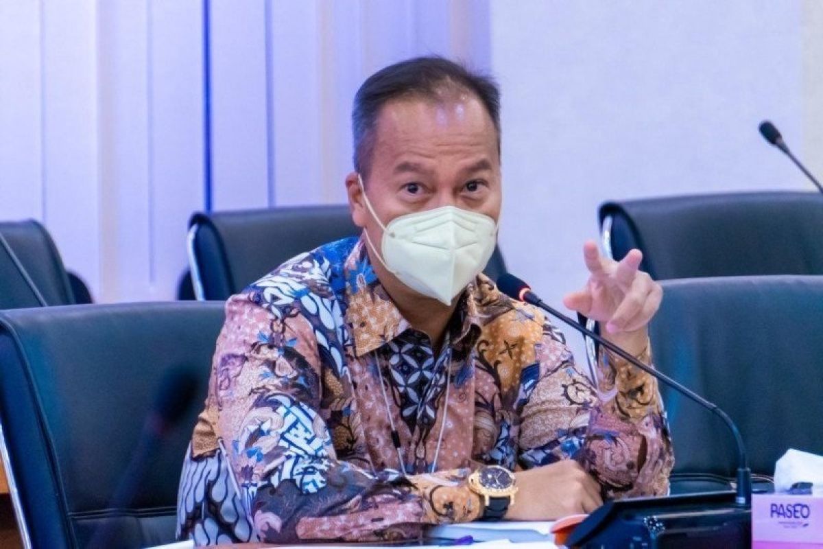 Menperin Agus Gumiwang sebut kawasan industri sesuai tata ruang bakal dongkrak investasi