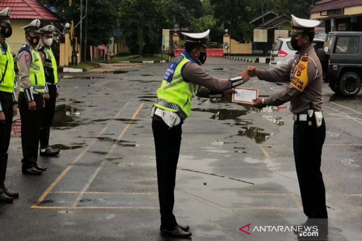 Tapin Police wins the best service in Indonesia