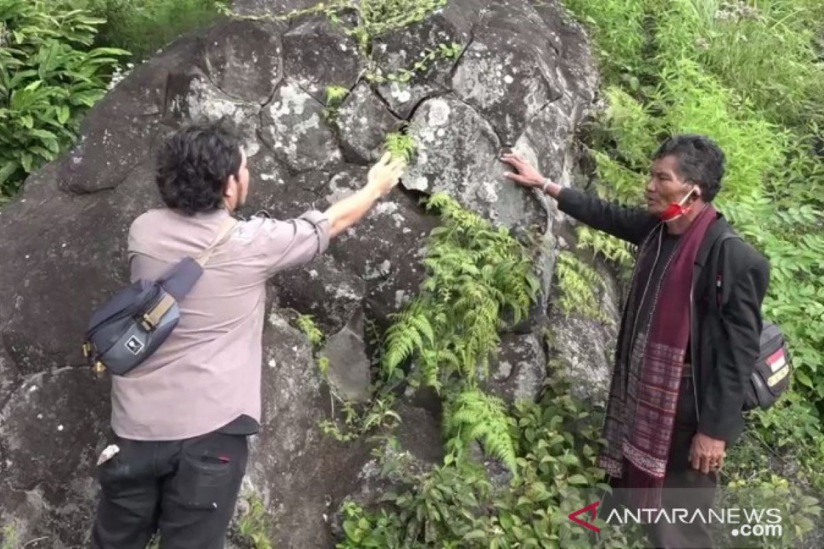 Batu Basiha, keunikan alam akibat  letusan Gunung Toba