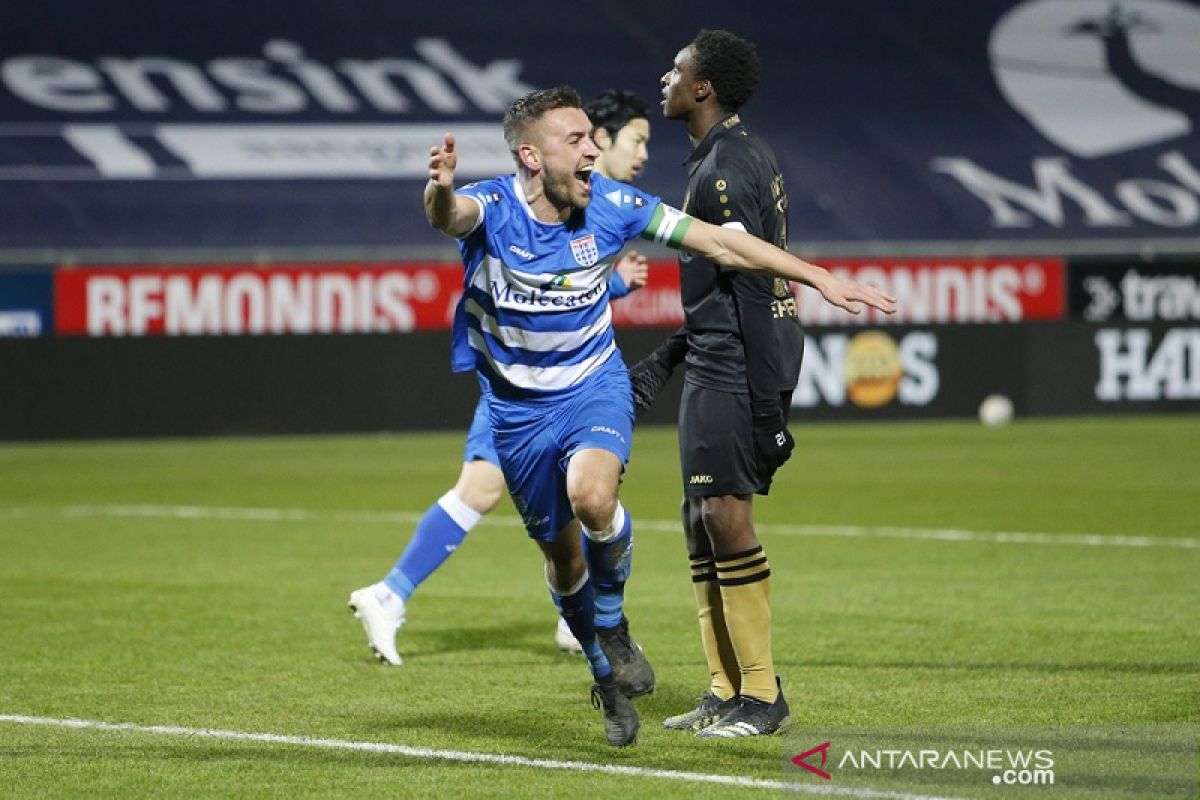 Zwolle  hantam Heerenveen 4-1, Liga Belanda