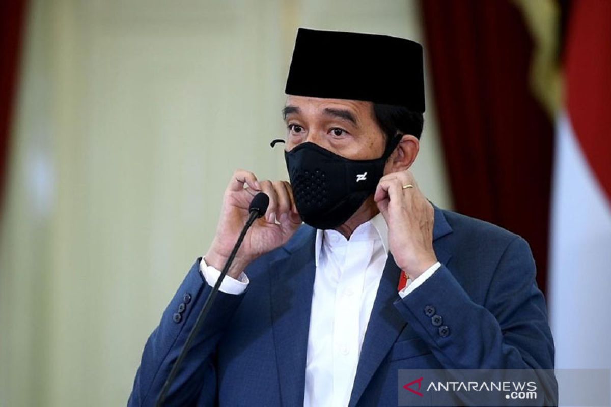 Presiden Jokowi cabut Perpres mengatur izin investasi 