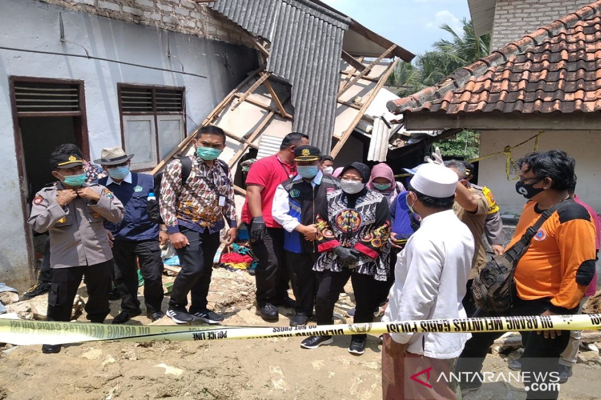 Mensos Risma kunjungi lokasi longsor di Pamekasan