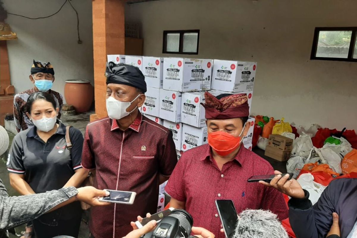 Sehari setelah dilantik, Bupati Karangasem sambangi Banjar MageteLu - Desa Tista Abang