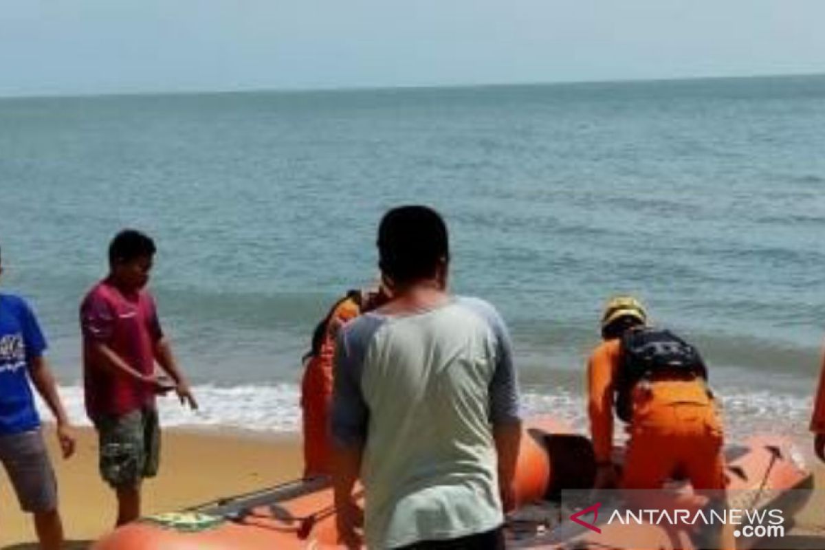 Tim gabungan Bangka Barat belum temukan nelayan hilang