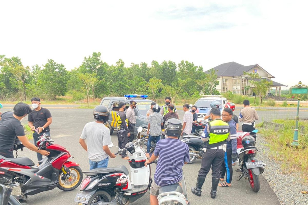 Satlantas Banjarbaru amankan belasan motor pebalap liar