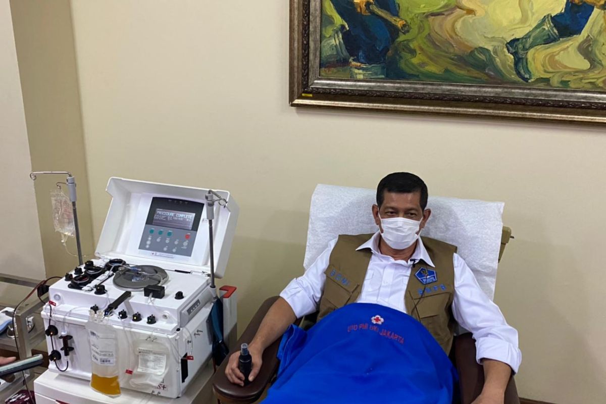 Ketua Satgas COVID-19 ambil bagian sebagai pendonor plasma konvalesen