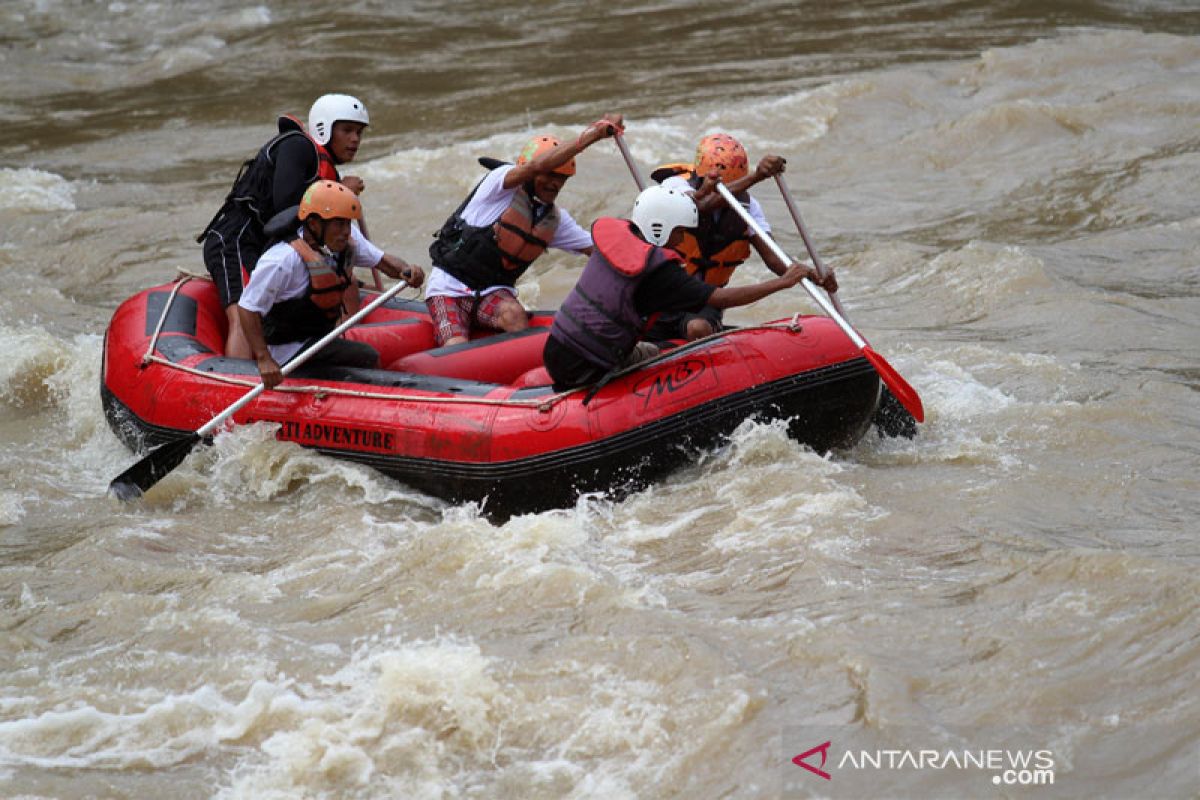 Gempar FKIP Untan promosikan wisata Arung Jeram Riam Merasap