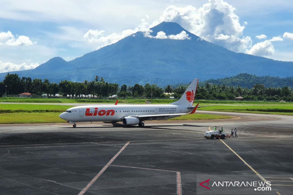 Tiket pesawat mahal berdampak inflasi Manado