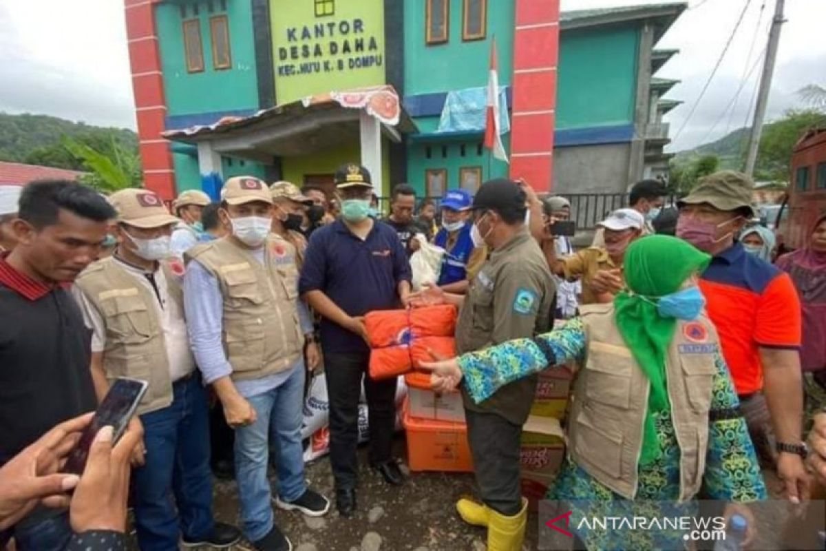 Gubernur NTB tinjau korban banjir Dompu