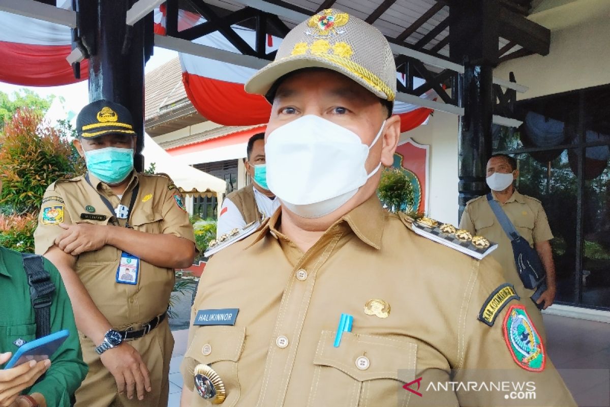 Bupati Kotim soroti perkantoran pemerintah gelap dan kurang bersih