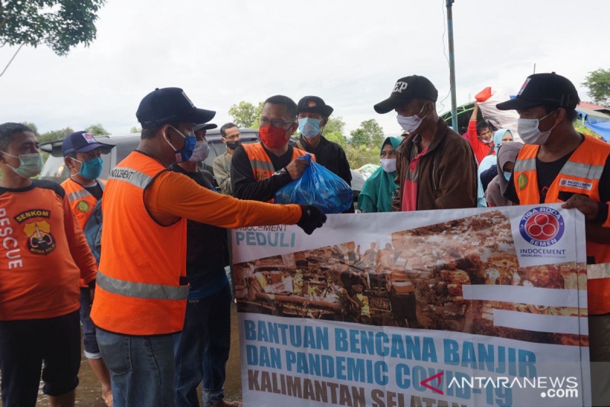 Indocement Peduli membantu korban bencana alam di Indonesia
